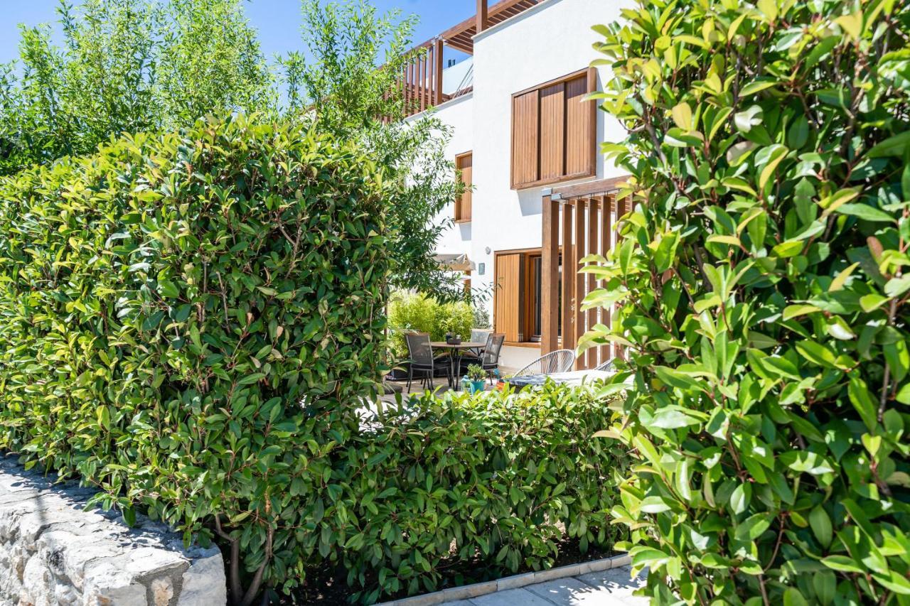 Stay U-Nique Studio Apartment In Orasac Exterior photo