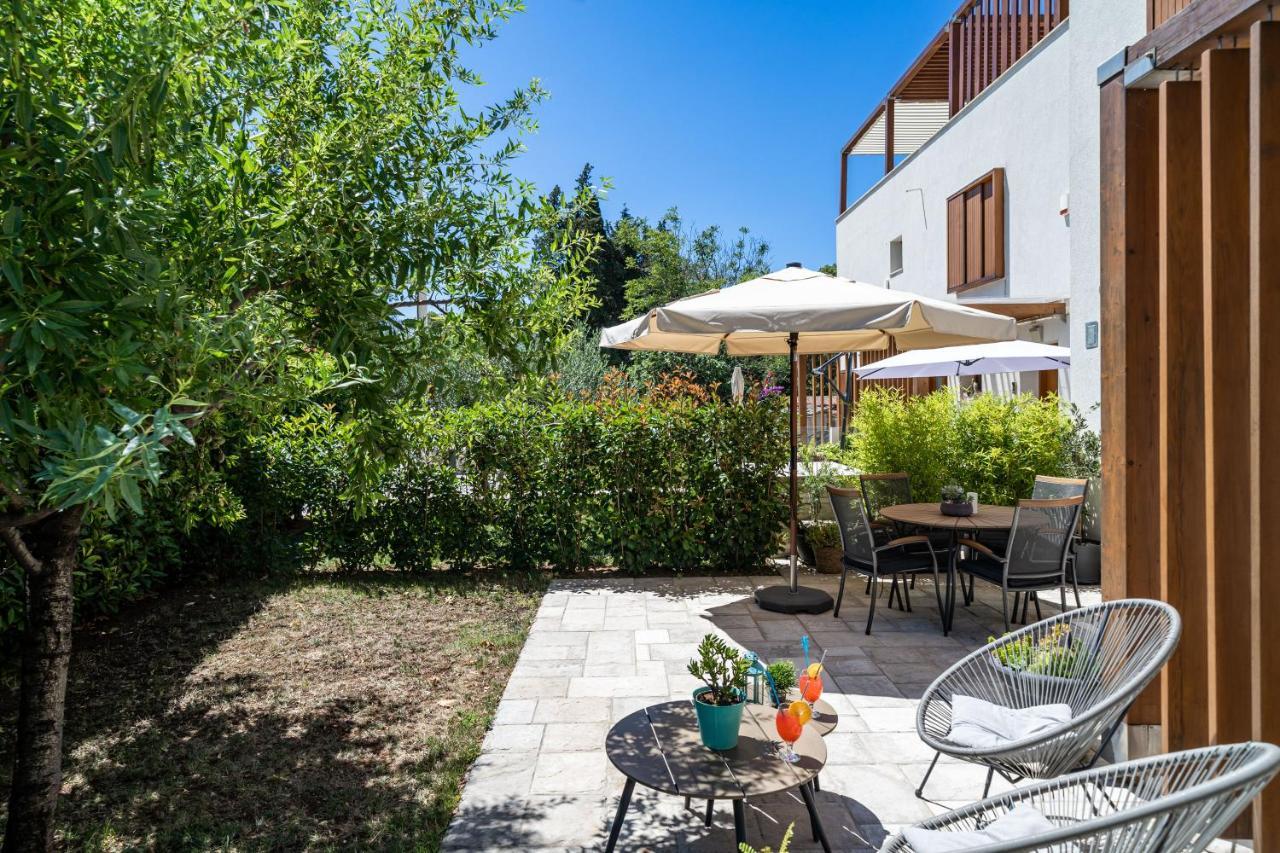Stay U-Nique Studio Apartment In Orasac Exterior photo